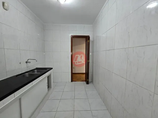 Apartamento com 131m² 3 quartos e 2 banheiros, para alugar, no bairro Santa Cecília em Porto Alegre