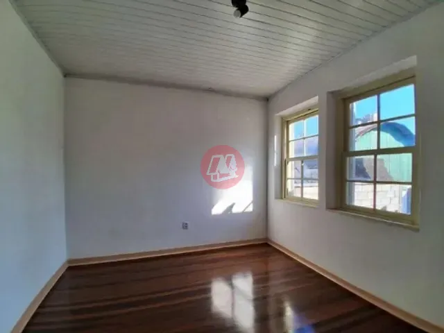 Apartamento com 91m² 3 quartos e 1 banheiro, para alugar, no bairro Auxiliadora em Porto Alegre