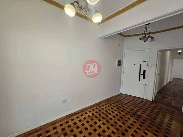 Apartamento 3 quartos e 1 banheiro, para alugar, no bairro Centro Histórico em Porto Alegre