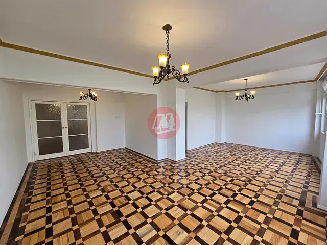 Apartamento 3 quartos e 1 banheiro, para alugar, no bairro Centro Histórico em Porto Alegre