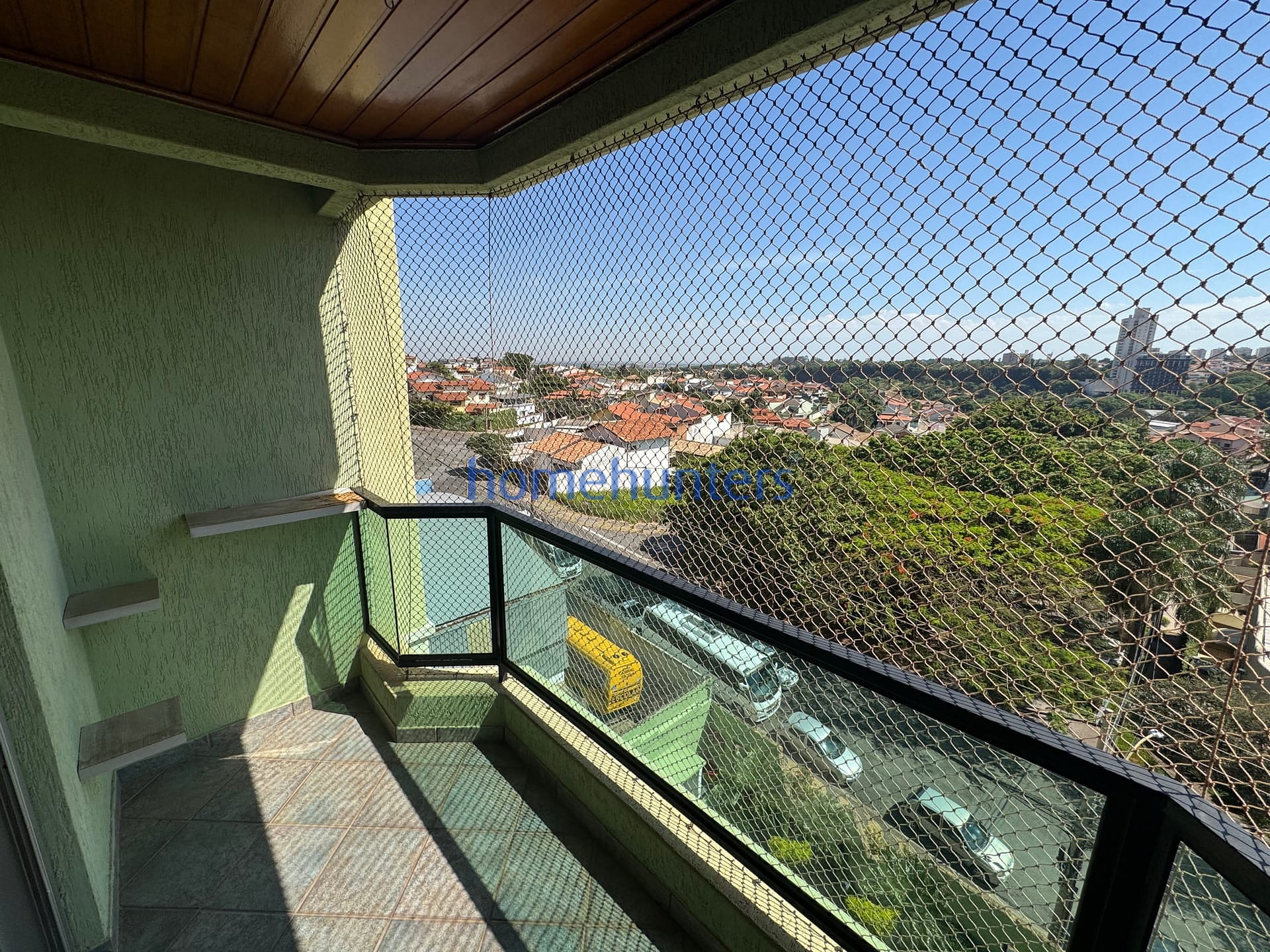 Apartamento à venda com 3 quartos, 83m² - Foto 2
