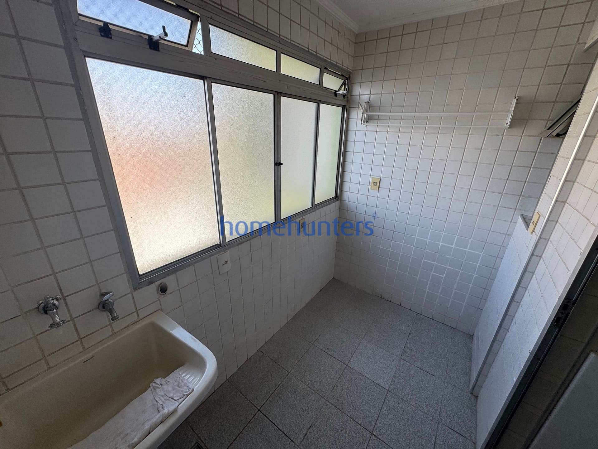 Apartamento à venda com 3 quartos, 83m² - Foto 28