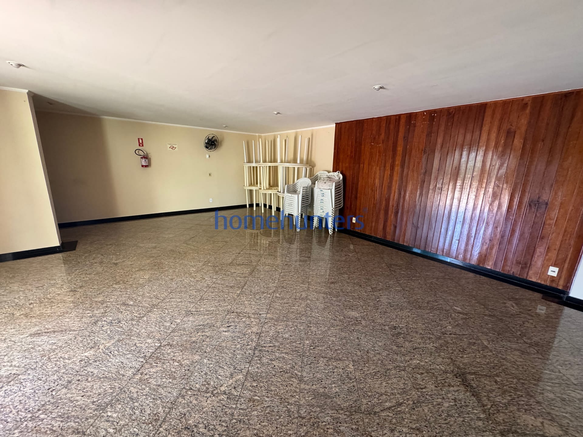 Apartamento à venda com 3 quartos, 83m² - Foto 35