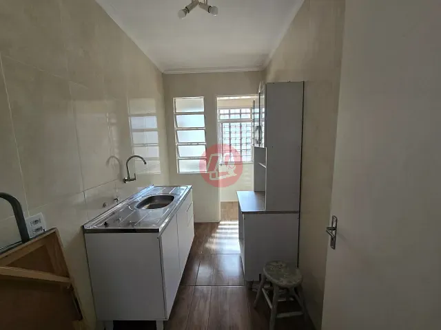 Apartamento 2 quartos e 1 banheiro, para alugar, no bairro Partenon em Porto Alegre