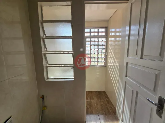 Apartamento 2 quartos e 1 banheiro, para alugar, no bairro Partenon em Porto Alegre