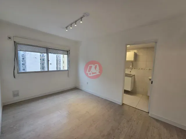 Apartamento 1 quarto e 1 banheiro, para alugar, no bairro Cidade Baixa em Porto Alegre