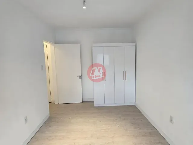 Apartamento 1 quarto e 1 banheiro, para alugar, no bairro Cidade Baixa em Porto Alegre