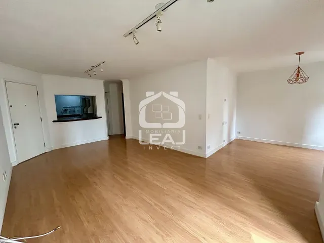 Apartamento com 100m² 2 quartos e 3 banheiros, para alugar, no bairro Moema em São Paulo