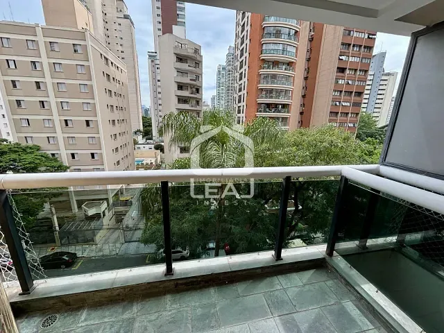 Apartamento com 100m² 2 quartos e 3 banheiros, para alugar, no bairro Moema em São Paulo