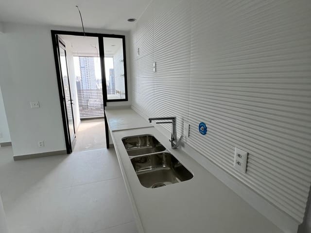 Apartamento com 170m² 3 quartos e 5 banheiros, à venda, no bairro Pinheiros em São Paulo
