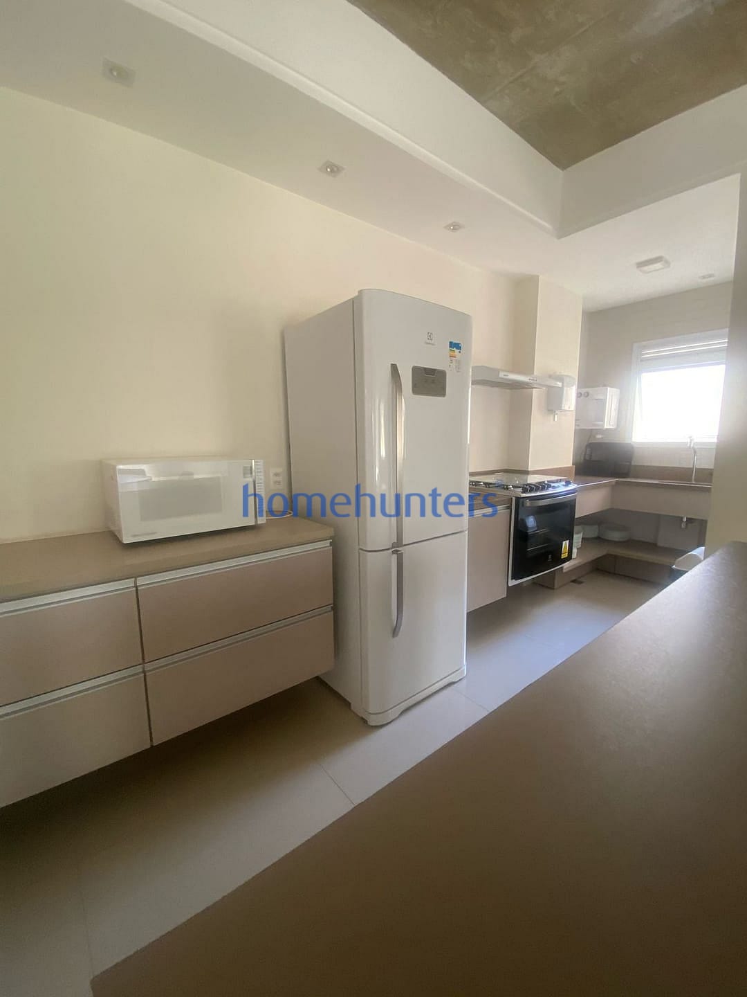 Apartamento para alugar com 2 quartos, 56m² - Foto 40