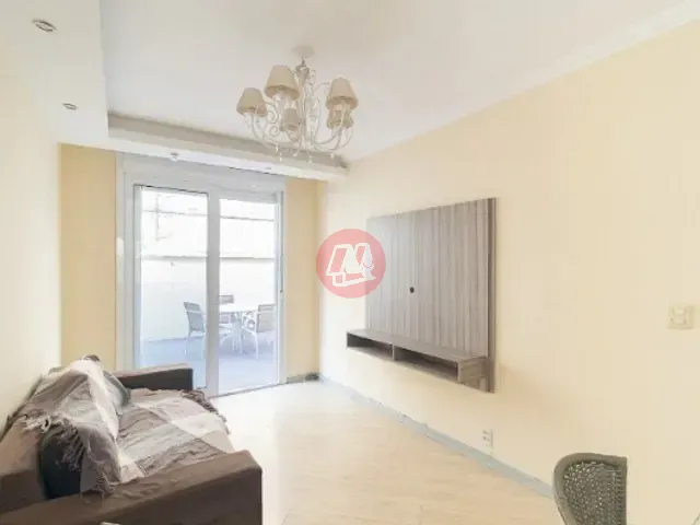 Apartamento 2 quartos e 1 banheiro, para alugar, no bairro Medianeira em Porto Alegre