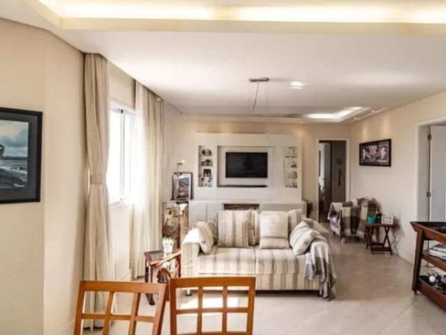 Apartamento com 141m² 3 quartos e 5 banheiros, à venda, no bairro Vila Monumento em São Paulo