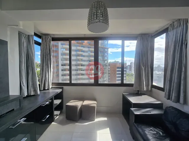 Apartamento 1 quarto e 1 banheiro, para alugar, no bairro Independência em Porto Alegre