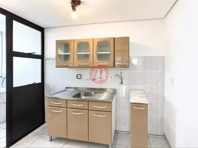 Apartamento 3 quartos e 2 banheiros, para alugar, no bairro Cidade Baixa em Porto Alegre