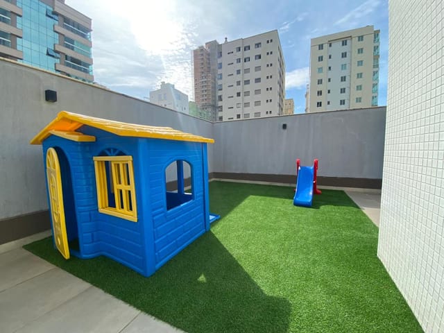 Apartamento com 128m² 3 quartos e 3 banheiros, à venda, no bairro Meia Praia em Itapema