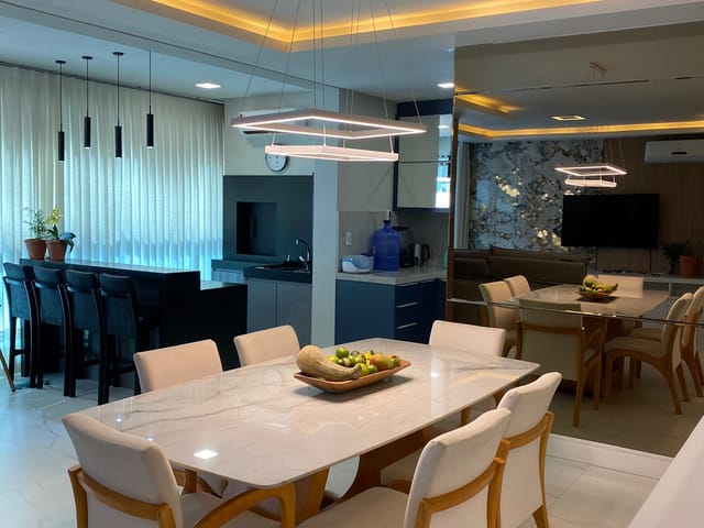 Apartamento com 132m² 3 quartos e 4 banheiros, à venda, no bairro Meia Praia em Itapema