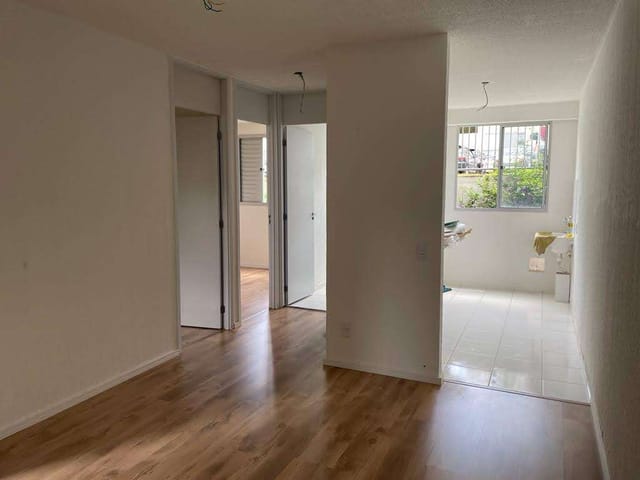 Apartamento com 43m² 2 quartos e 1 banheiro, para alugar, no bairro Recanto Vista Alegre em Cotia
