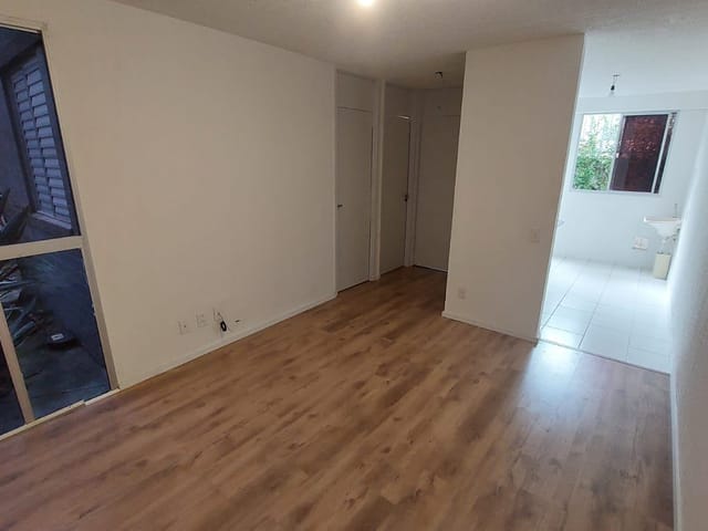 Apartamento com 43m² 2 quartos e 1 banheiro, para alugar, no bairro Recanto Vista Alegre em Cotia