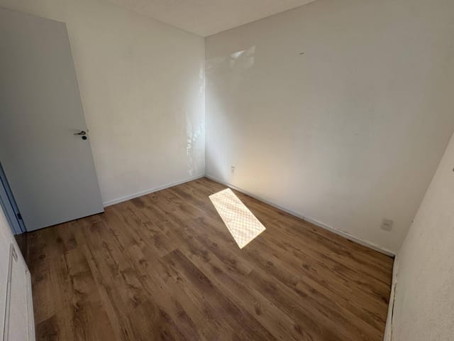 Apartamento com 43m² 2 quartos e 1 banheiro, para alugar, no bairro Recanto Vista Alegre em Cotia
