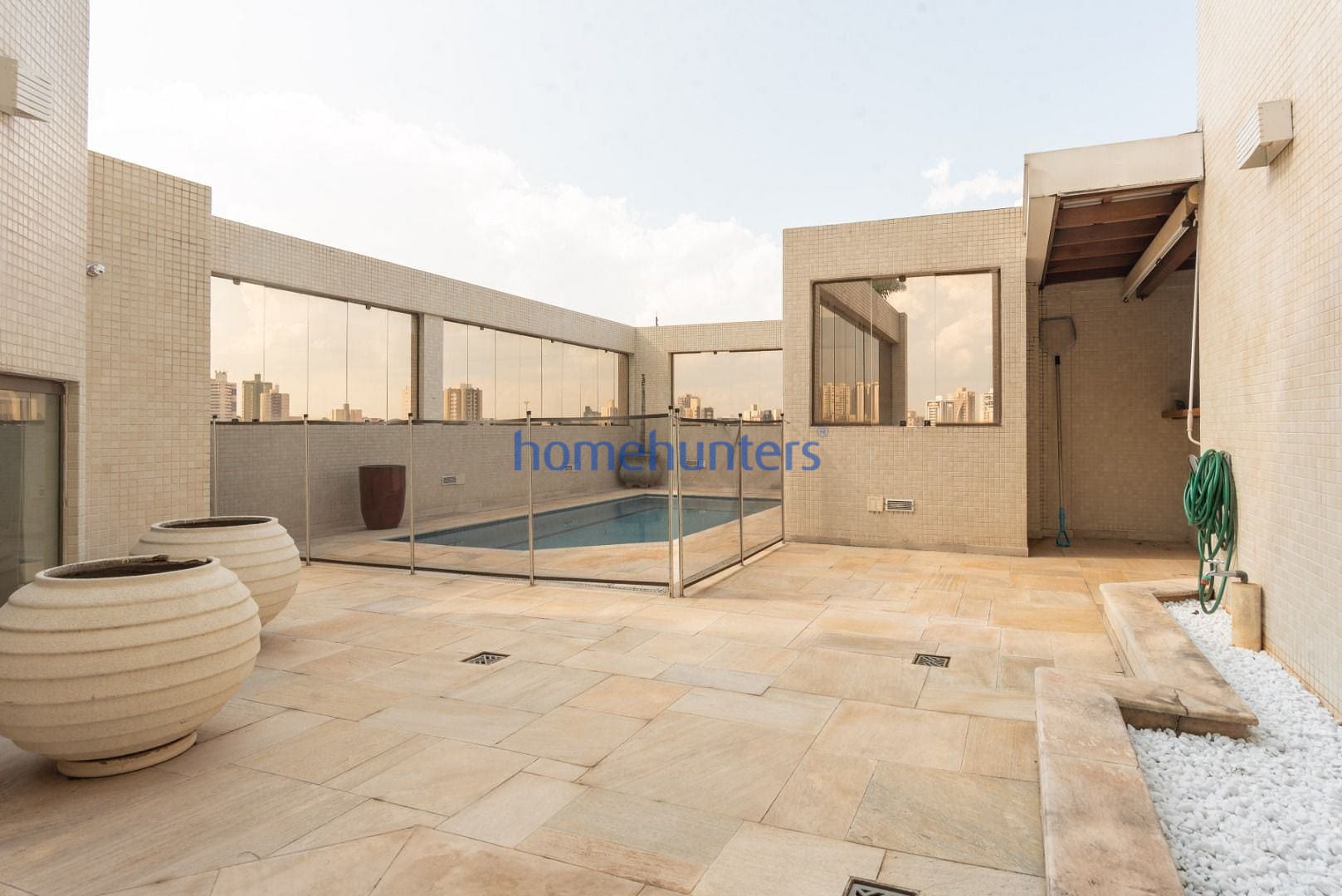 Apartamento à venda e aluguel com 3 quartos, 320m² - Foto 1