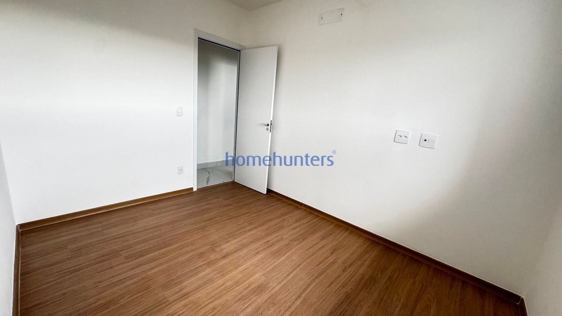 Apartamento à venda com 2 quartos, 64m² - Foto 14