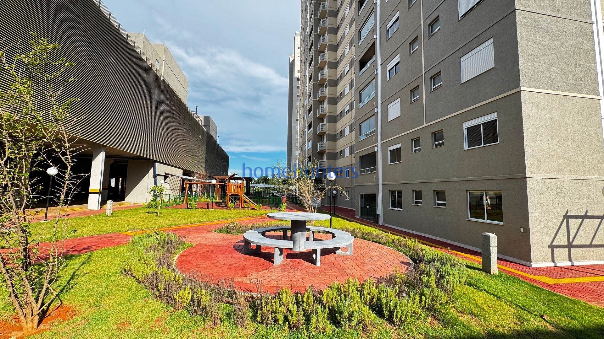 Apartamento à venda com 2 quartos, 64m² - Foto 47