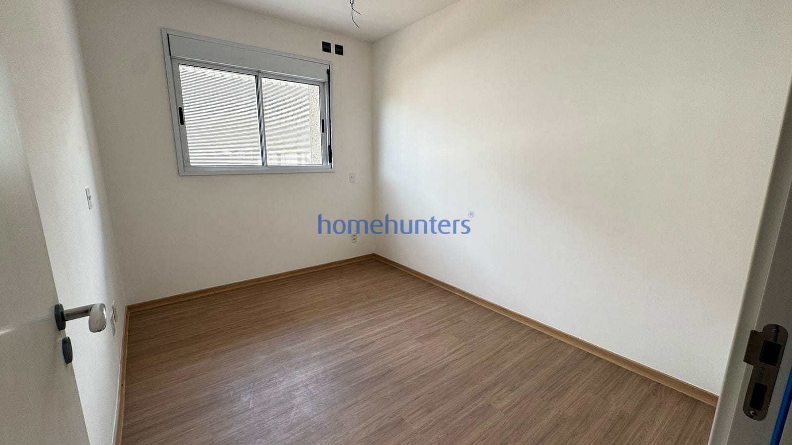 Apartamento à venda com 2 quartos, 64m² - Foto 11