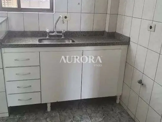 Apartamento com 79m² 2 quartos e 1 banheiro, à venda, no bairro Centro em Londrina