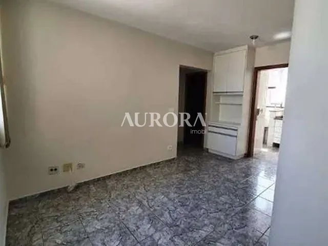 Apartamento com 79m² 2 quartos e 1 banheiro, à venda, no bairro Centro em Londrina