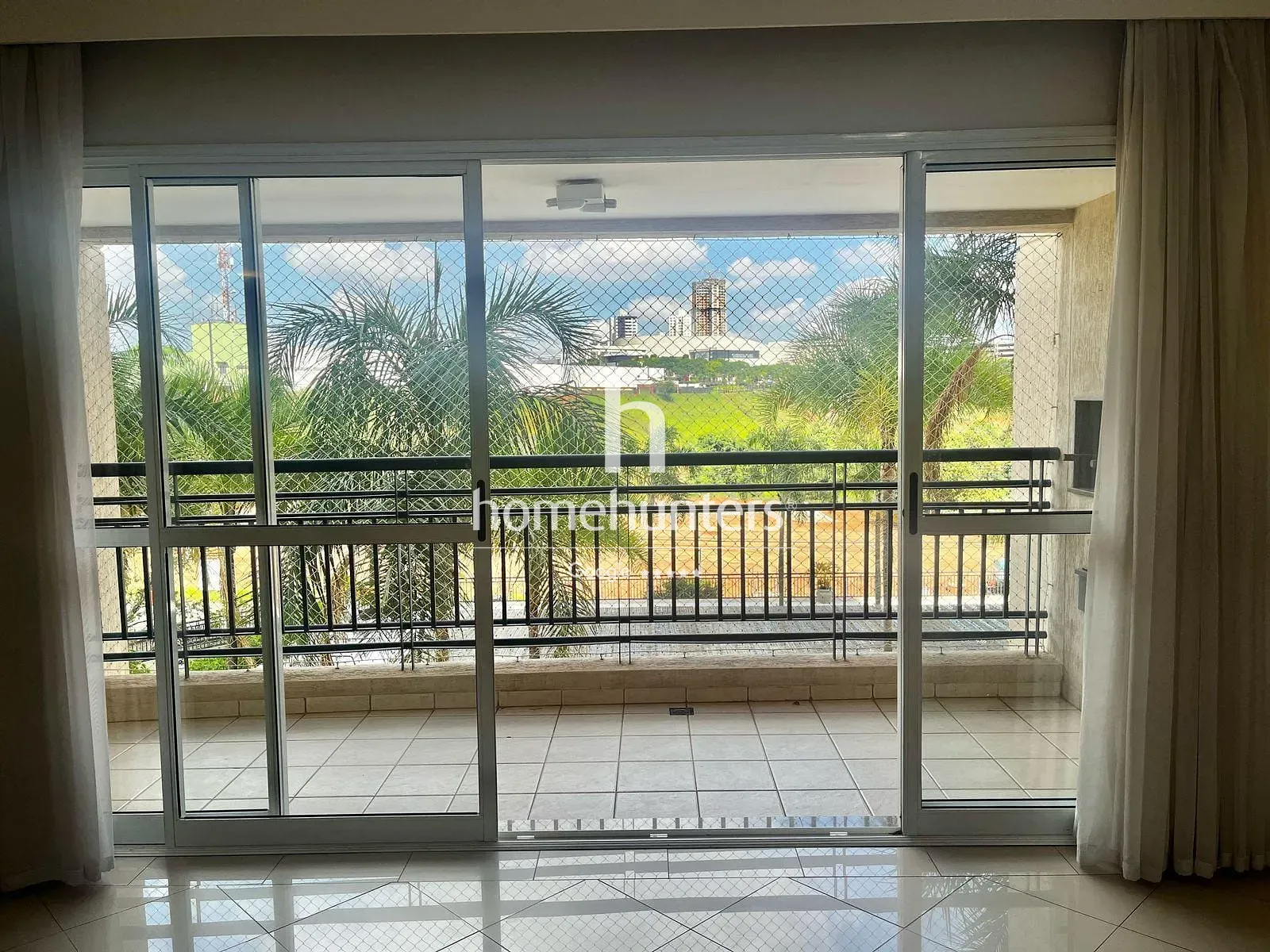 Apartamento, 3 quartos, 137 m² - Foto 2