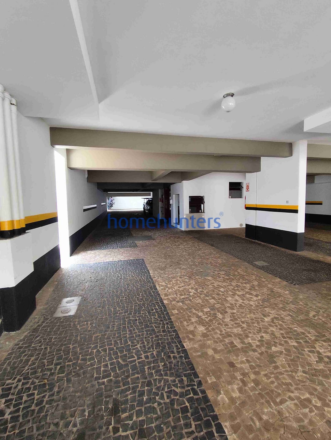 Apartamento à venda com 1 quarto, 38m² - Foto 11