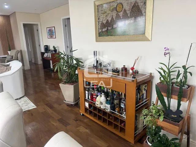 Apartamento com 148m² 3 quartos e 5 banheiros, à venda, no bairro Vila Suzana em São Paulo
