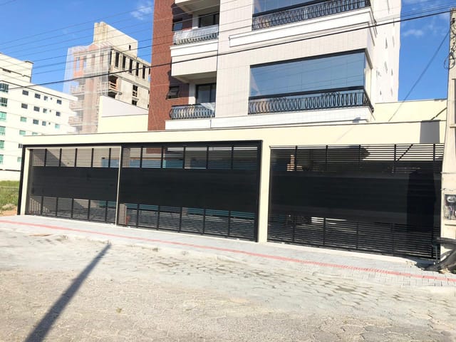 Apartamento com 78m² 2 quartos e 3 banheiros, à venda, no bairro Balneário Pereque em Porto Belo