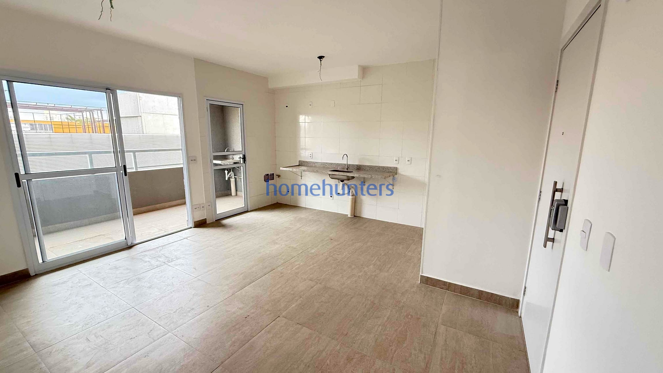 Apartamento à venda com 2 quartos, 64m² - Foto 1