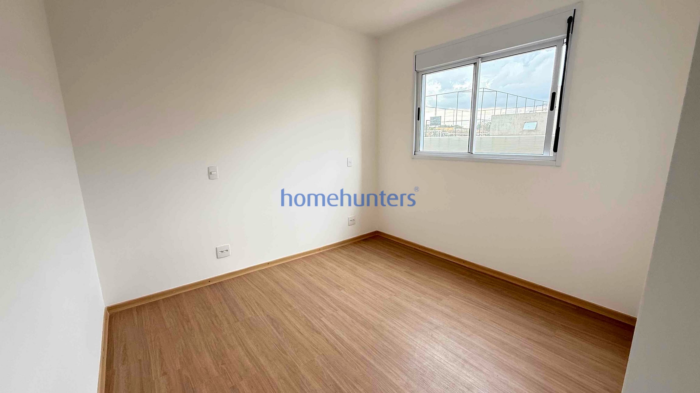 Apartamento à venda com 2 quartos, 64m² - Foto 11
