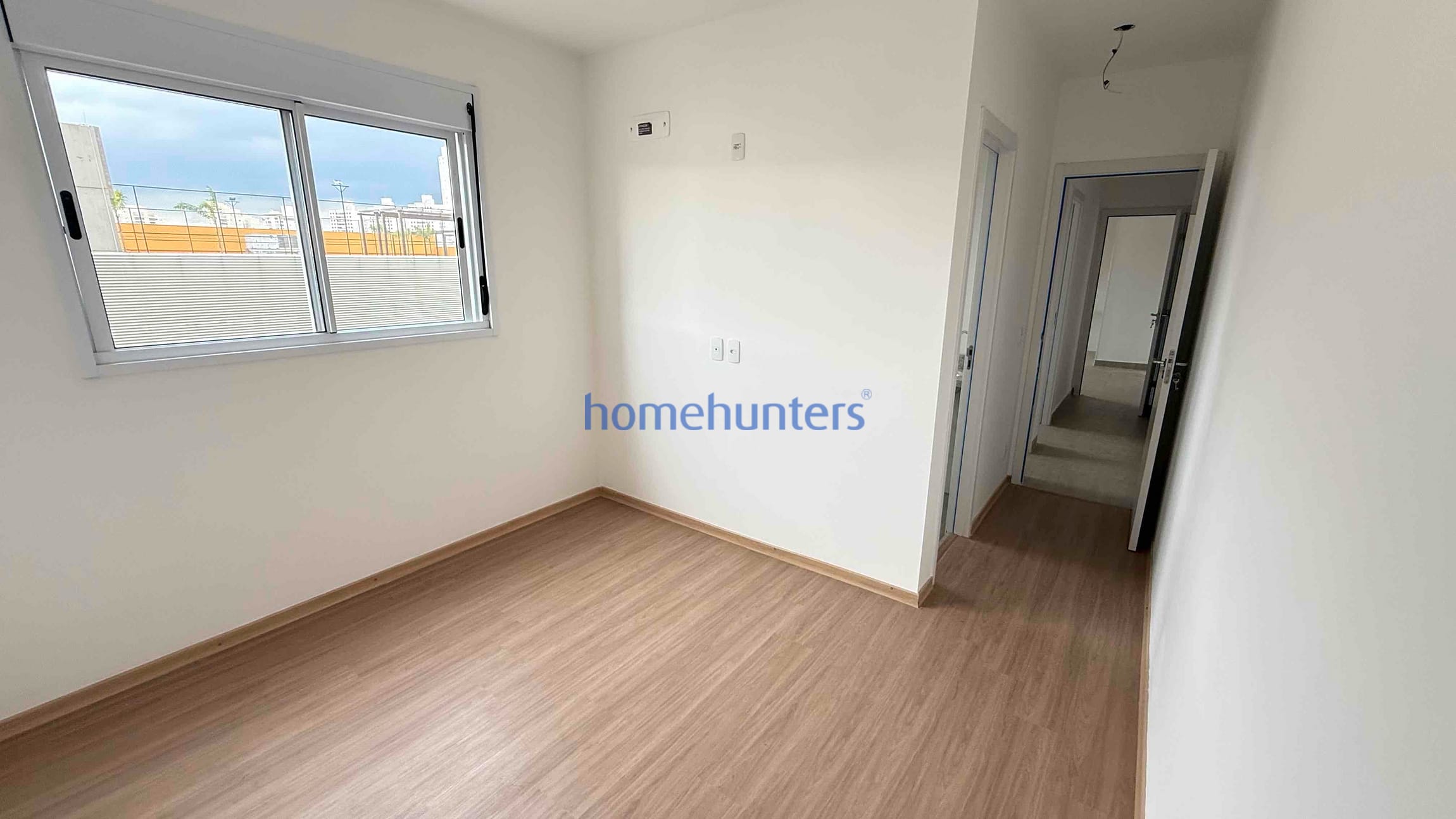Apartamento à venda com 2 quartos, 64m² - Foto 13