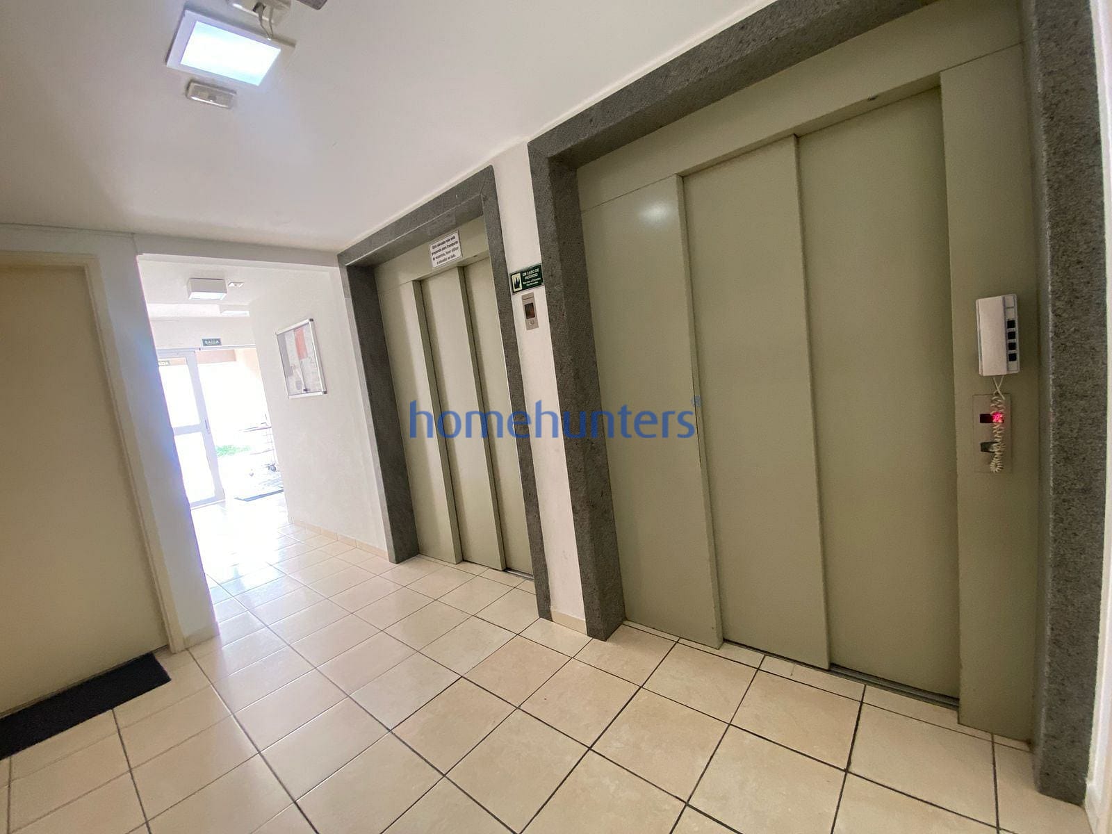 Apartamento à venda com 2 quartos, 59m² - Foto 25