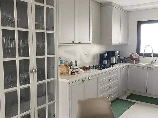 Apartamento com 220m² 3 quartos e 4 banheiros, à venda, no bairro Centro em Chapecó