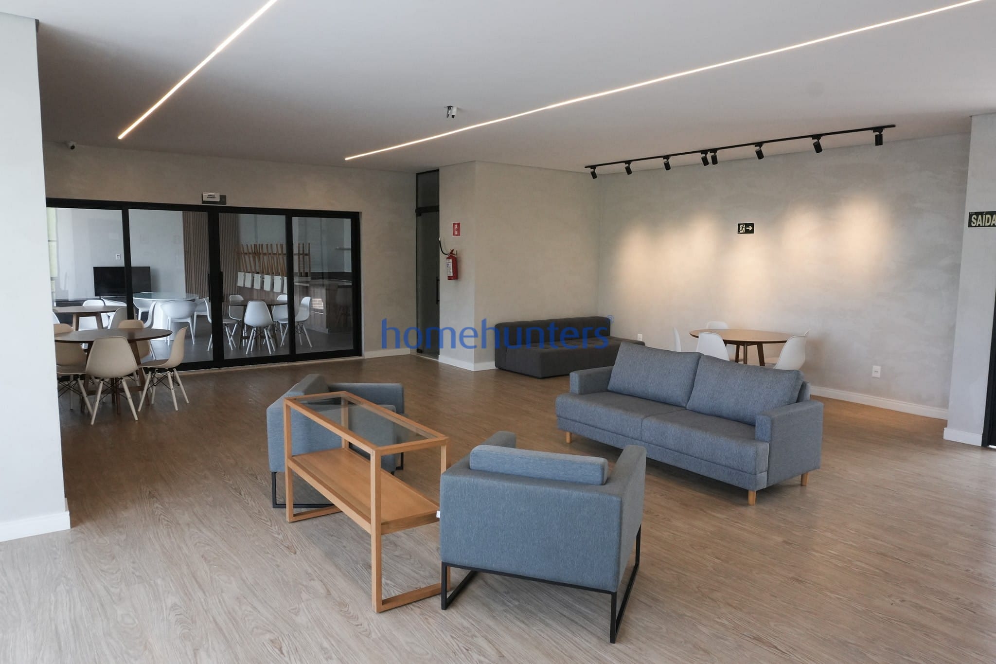 Apartamento à venda com 3 quartos, 76m² - Foto 18