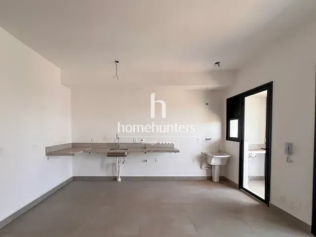 Apartamento com 65m² 2 quartos e 1 banheiro, à venda, no bairro Swiss Park em Campinas