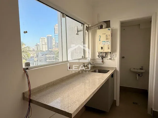 Apartamento 3 quartos e 3 banheiros, à venda, no bairro Vila Olímpia em São Paulo