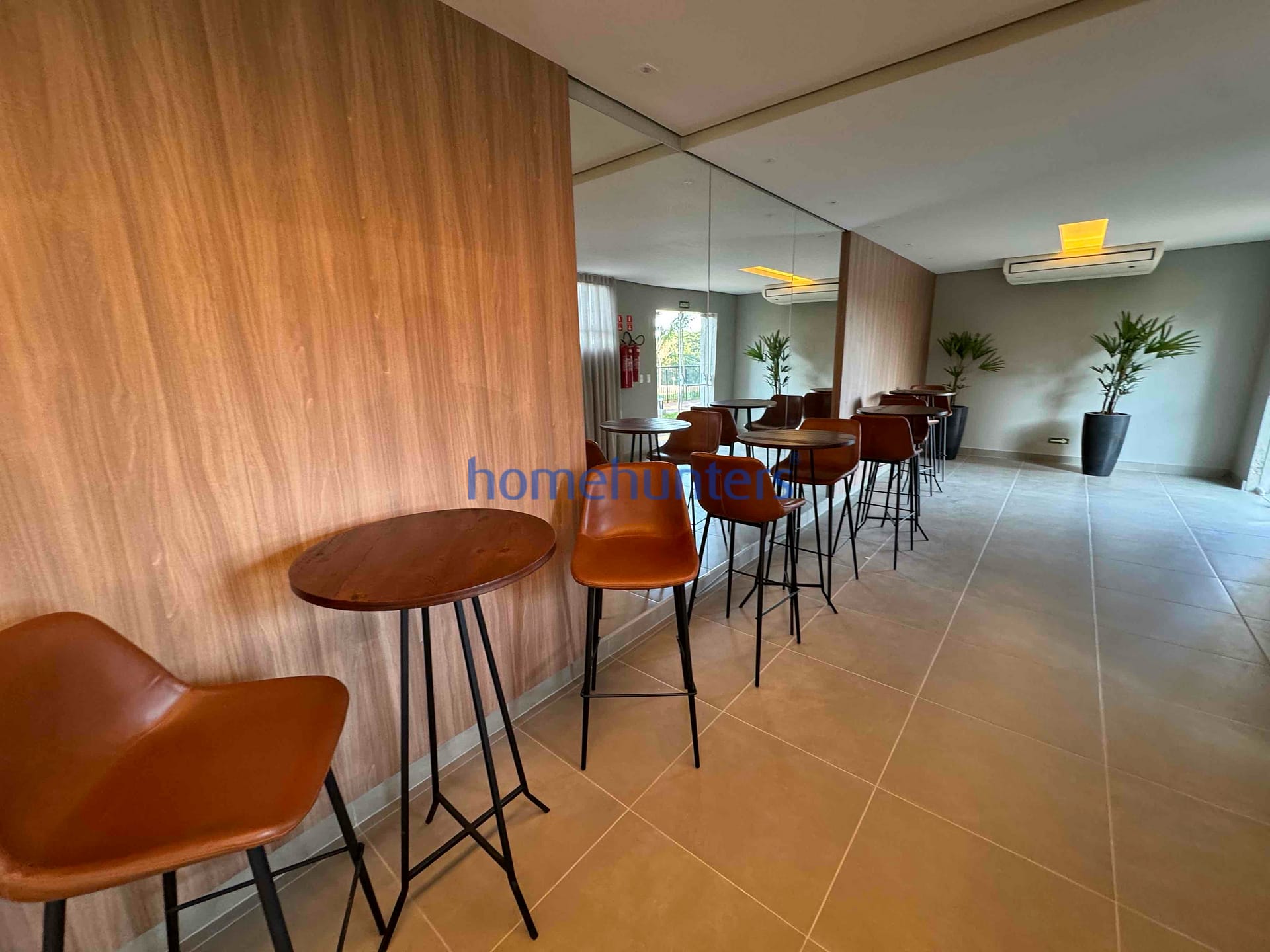 Apartamento à venda com 2 quartos, 64m² - Foto 42