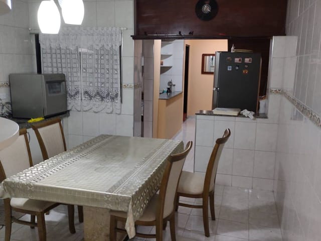 Sobrado com 186m² 3 quartos e 2 banheiros, à venda, no bairro Jardim D'Abril em Osasco