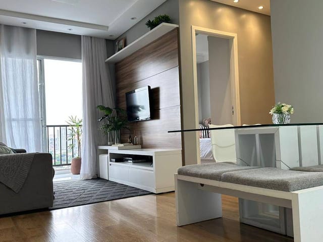 Apartamento 2 quartos e 2 banheiros, à venda, no bairro Umuarama em Osasco