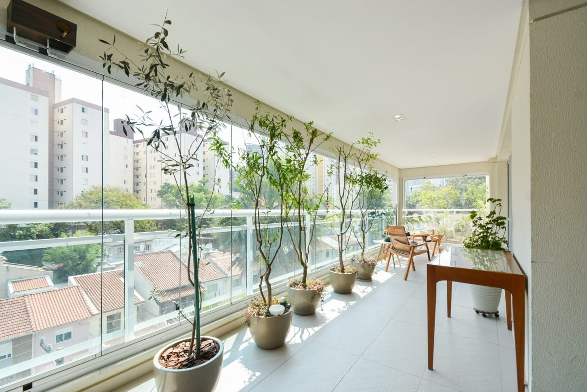 Apartamento para venda em Vila Mariana com 4 quartos, sendo 3 suítes, 200m²