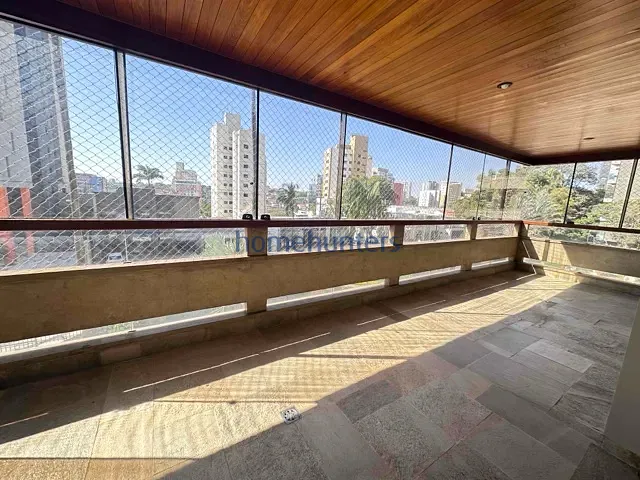 Apartamento 5 quartos e 6 banheiros, à venda ou para alugar, no bairro Cambuí em Campinas