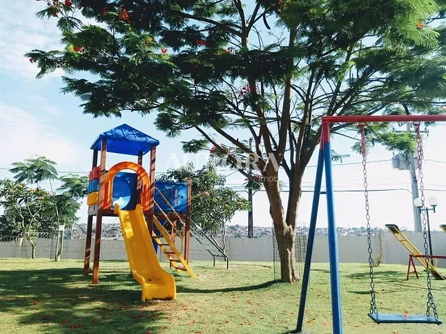 Apartamento com 45m² 2 quartos e 1 banheiro, à venda, no bairro Conjunto Habitacional José Garcia Molina em Londrina