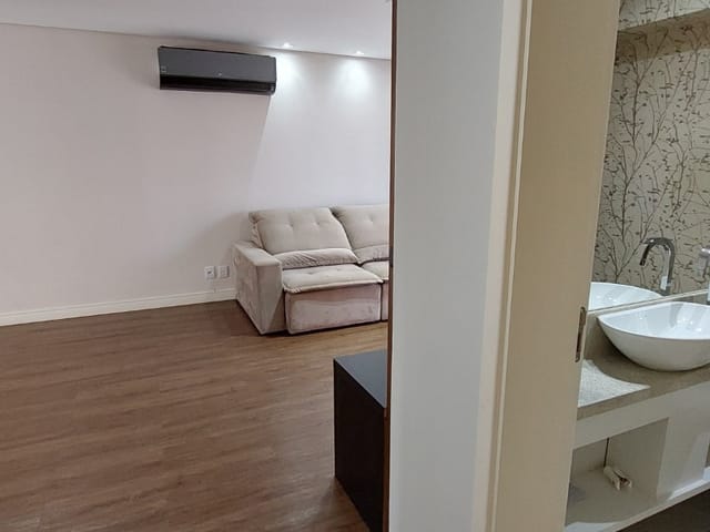 Foto do Apartamento - Apartamento 105m² - locação $ 4.100,00 -  Sacada, ambientes com ar condicionado, armários embutidos - Cambuí, Campinas | Home Hunters