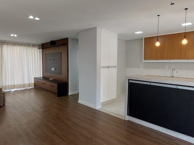 Foto do Apartamento - Apartamento 105m² - locação $ 4.100,00 -  Sacada, ambientes com ar condicionado, armários embutidos - Cambuí, Campinas | Home Hunters